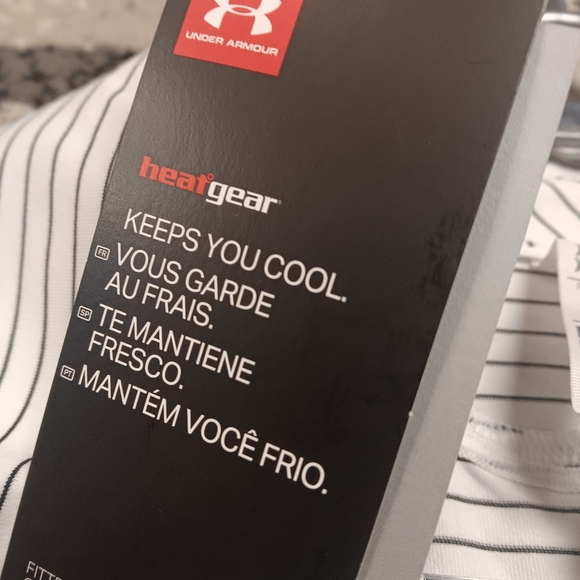 ❤UNDER ARMOUR GOLF WOMEN'S SIZE XL BLACK AND WHITE STRIPED HEAT GEAR POLO SHIRT. - Picture 4 of 7